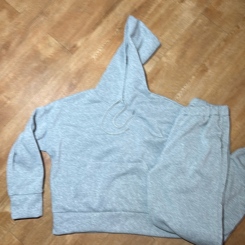 Two Piece Grey Joggers & Cropped Hoodie